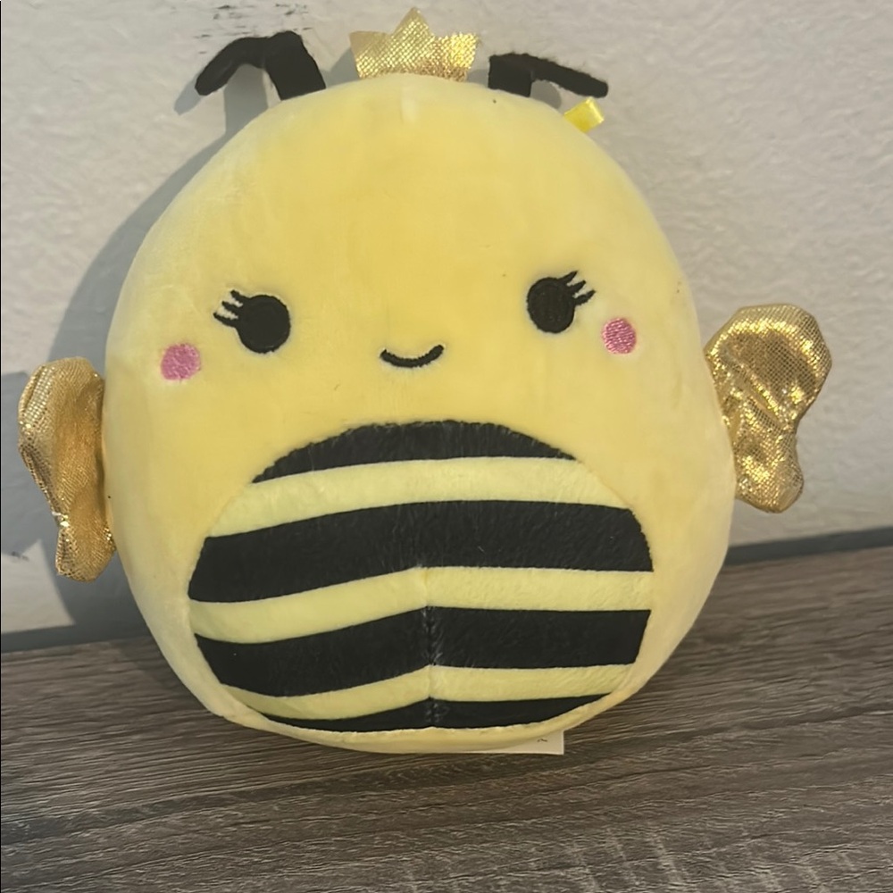 Squishmallows sunny the queen bee!